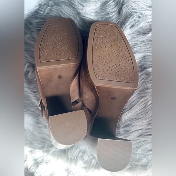 GIANNI BINI SOTELO BUCKLE DETAIL SUEDE PLATFORM CLOGS. SIZE 8.5M - Picture 10 of 12